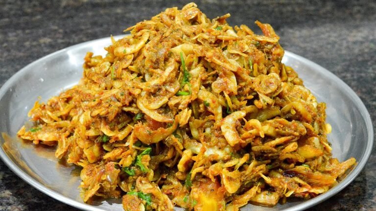 Simple Maharashtrian Dry Prawns Sukkha Recipe