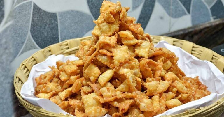 Crispy Salted Shankarpali Recipe Perfect Tea-Time Snack