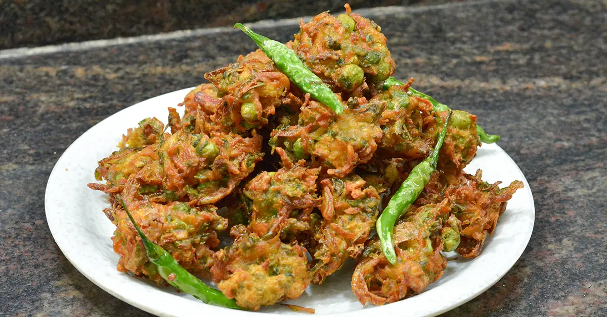 Crispy Vatana Pakoda Recipe