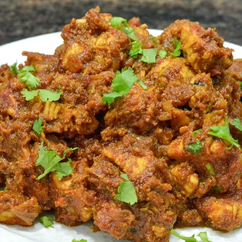 Spicy Maharashtrian Chicken Sukka Recipe