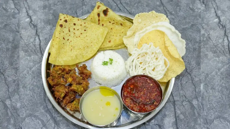 Maharashtrian Puran Poli Thali Recipe