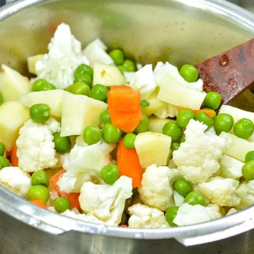 Quick and Easy Mix Veg Recipe in Pressure Cooker