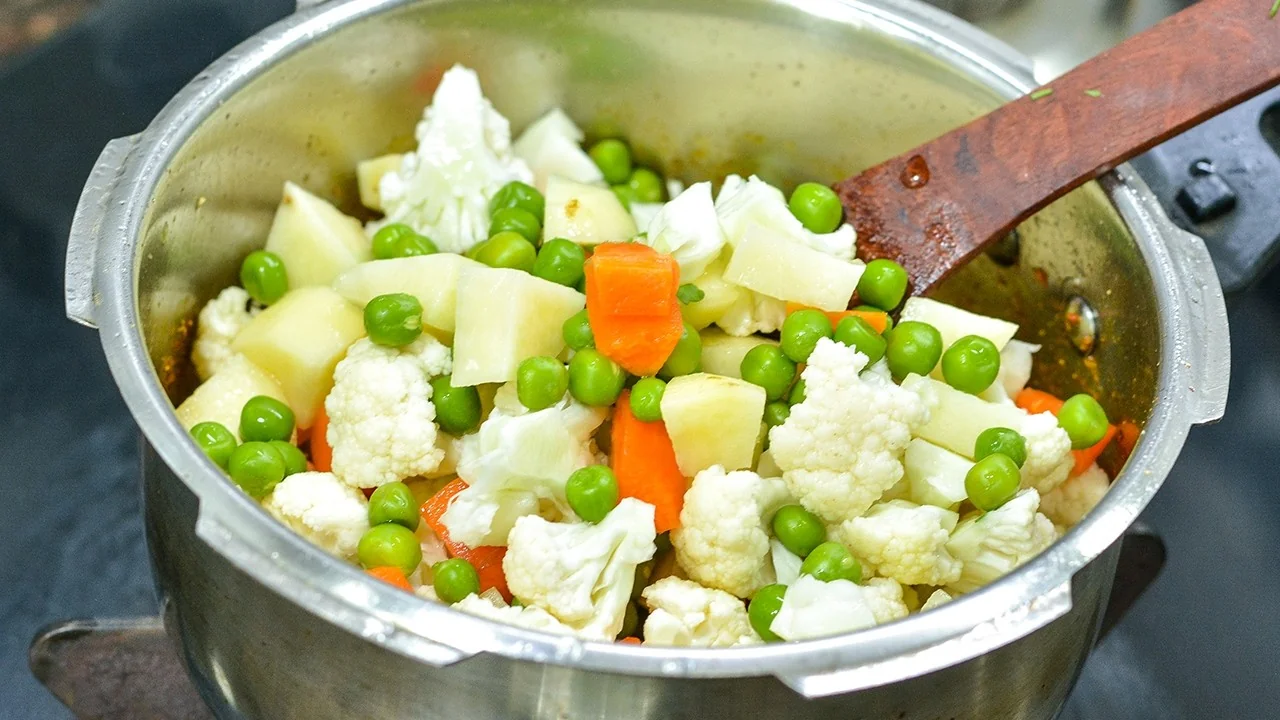 Quick and Easy Mix Veg Recipe in Pressure Cooker