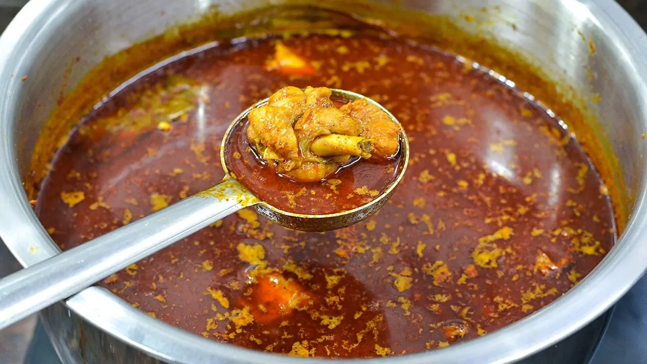 Authentic Maharashtrian Chicken Rassa Recipe