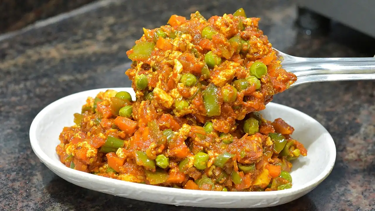 Quick Tiffin Mix Bhaaji Recipe