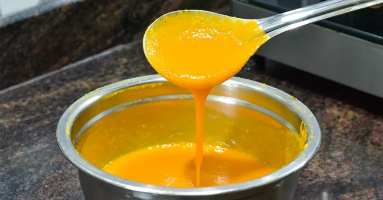 Authentic Maharashtrian Aamras Recipe