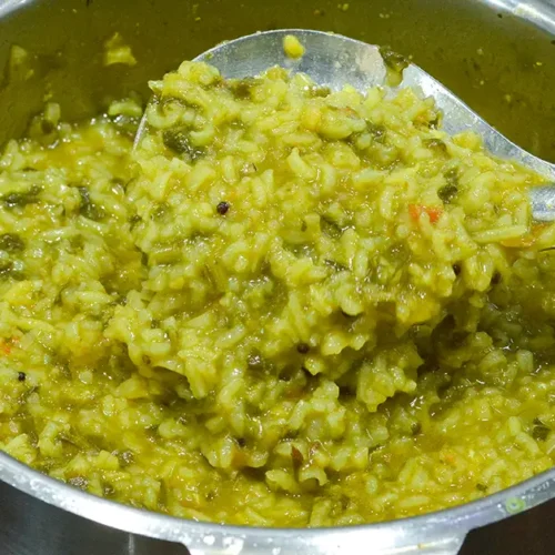 Easy Palak Khichdi Recipe