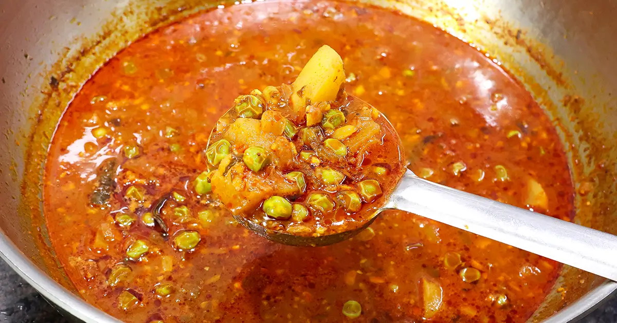 Vatana Batata Rassa Bhaji
